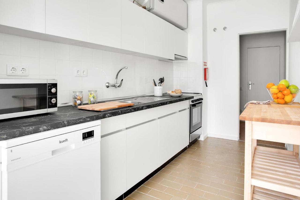 Sunny Suites Lisbona Esterno foto